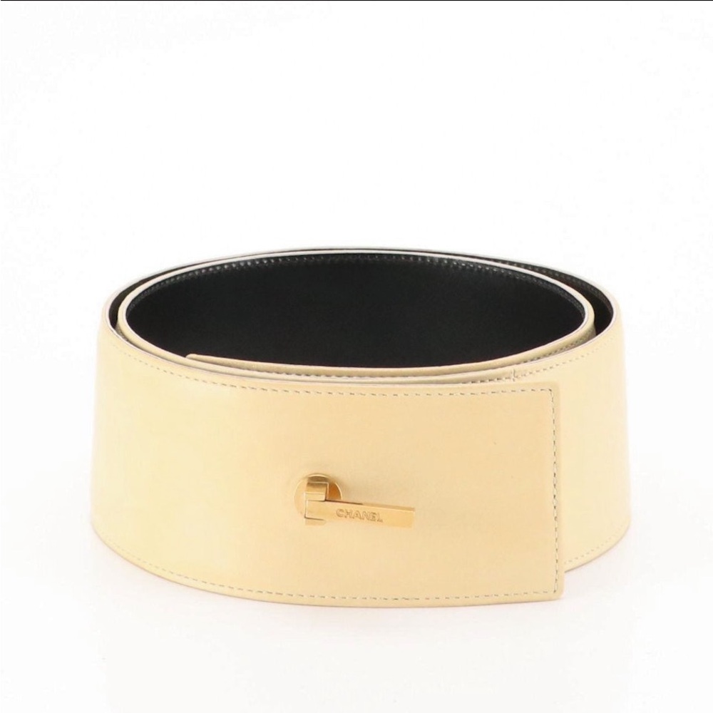 CHANEL Beige Leather Belt with Gold Accent